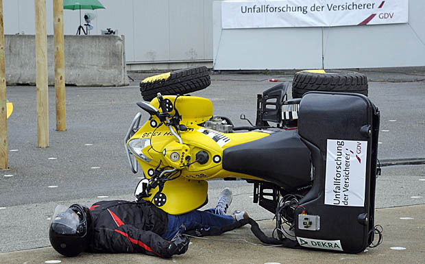 UDV-Crashtest mit Quads UDV-Crashtest mit Quads
