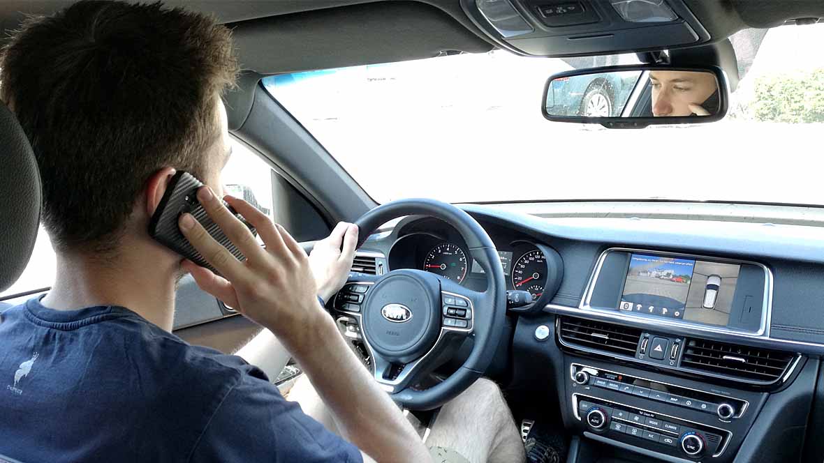 Handy am Steuer Handy am Steuer