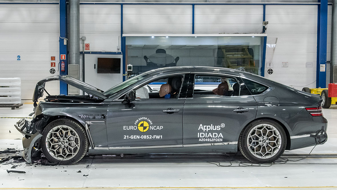 Crashtest Genesis G80 Crashtest Genesis G80