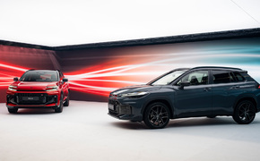 01_Toyota_RAV4_2025_HD