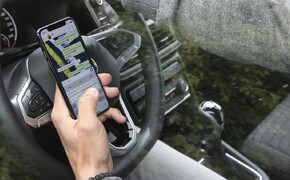 Die Polizei kontrolliert Anfang Oktober besonders genau, ob Autofahrer abgelenkt sind