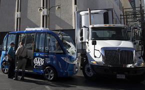 Unfall Roboter-Bus Lkw Las Vegas