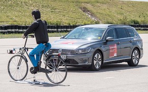 Notbremsassistent Bosch Radfahrer