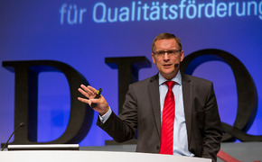 Prof. König
