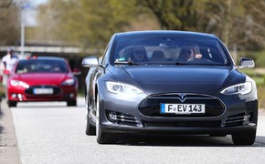 Tesla S Tesla S