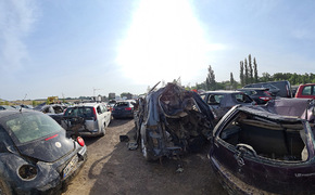 Autos Flutkatastrophe Sammelbesichtigungsplatz Autos Flutkatastrophe Sammelbesichtigungsplatz