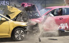 AXA Crashtest E-Autos