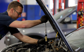 Service; Werkstatt; Reparatur; Euromaster; Werkstattkonzept; Werkstattkette Service; Werkstatt; Reparatur; Euromaster; Werkstattkonzept; Werkstattkette