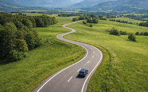 Landstraße Unfall Verkehr