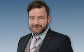 Professor Markus Oeser Professor Markus Oeser