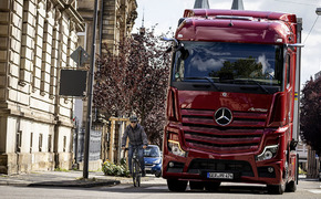 Mercedes-Benz Actros Abbiegeassistent Mercedes-Benz Actros Abbiegeassistent