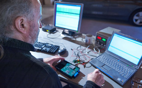 ADAC IT EVD Datensicherheit Internet im Auto BMW ConnectedDrive ADAC IT EVD Datensicherheit Internet im Auto BMW ConnectedDrive